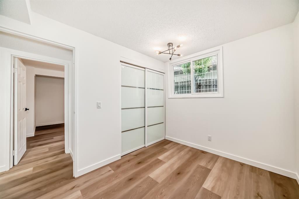 15a Arlington Bay Southeast, Calgary – Residential Semi Detached Listing Photo 10