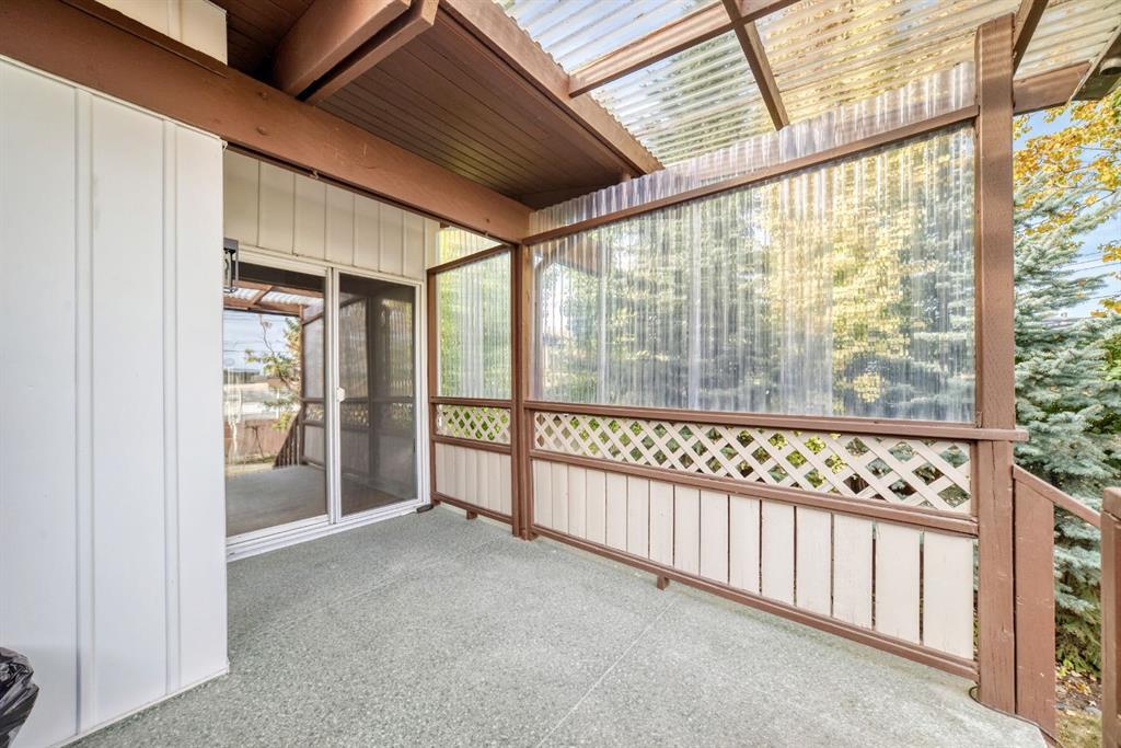 15a Arlington Bay Southeast, Calgary – Residential Semi Detached Listing Photo 18