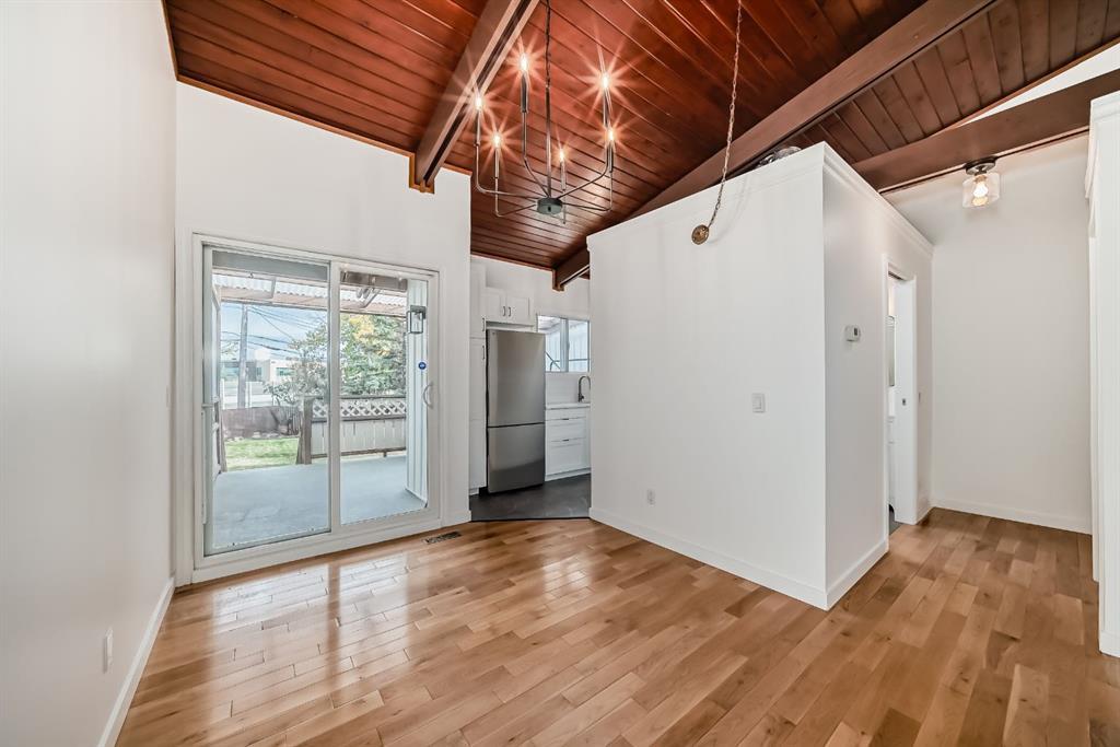 15a Arlington Bay Southeast, Calgary – Residential Semi Detached Listing Photo 6