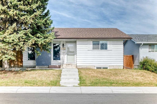 6712 23 Avenue Ne, Calgary