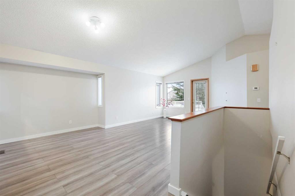 57 Citadel Gardens Northwest, Calgary – Residential Detached Listing Photo 9