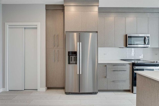 2303, 395 Skyview Parkway Ne, Calgary