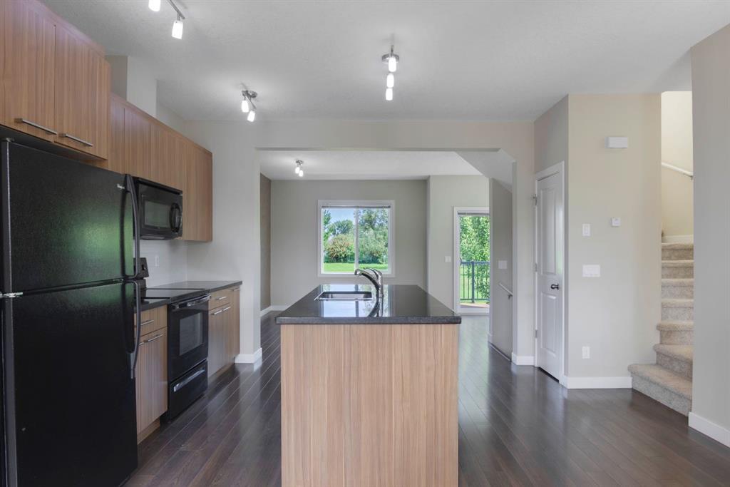 105, 300 Marina Drive, Chestermere – Residential Row/Townhouse Listing Photo 6