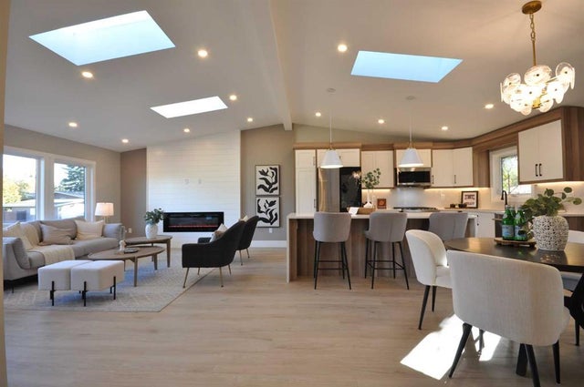 1 Cherovan Drive Sw, Calgary