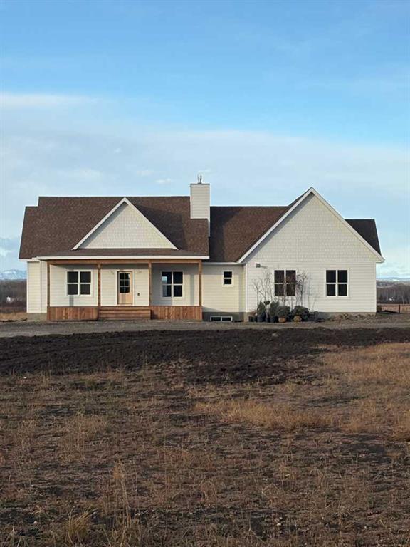 33080 Range Road 61, Rural Mountain View County