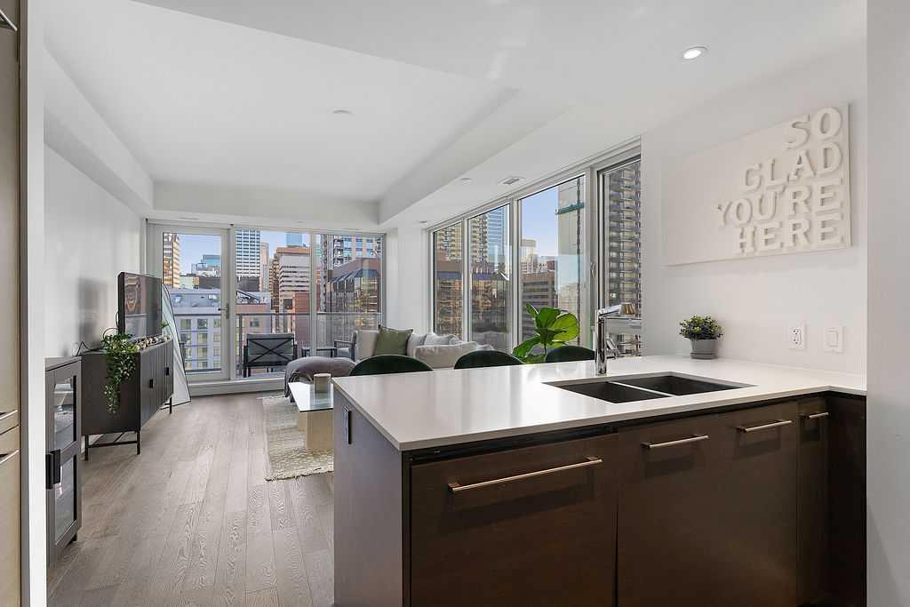 1207, 1025 5 Avenue Southwest, Calgary – Residential Apartment Listing Photo 5