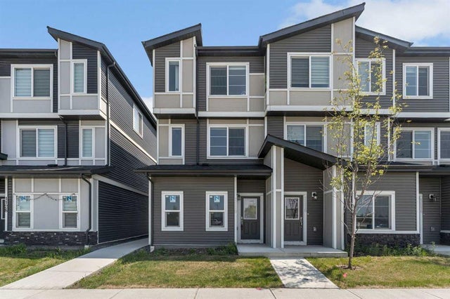 1118 Cornerstone Boulevard Ne, Calgary