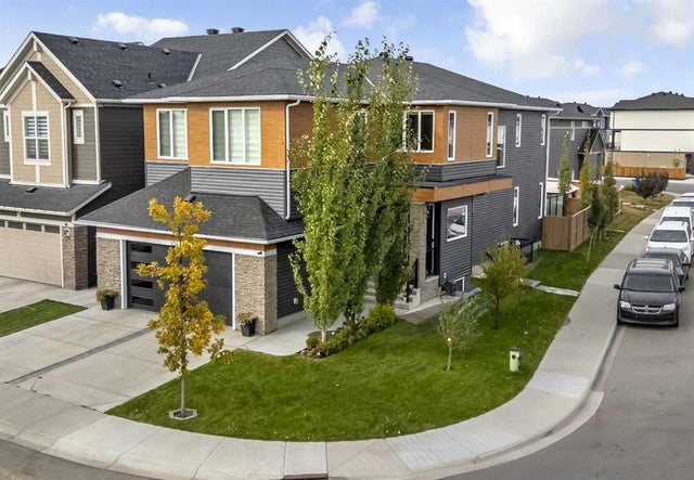 134 Corner Meadows Common Ne, Calgary