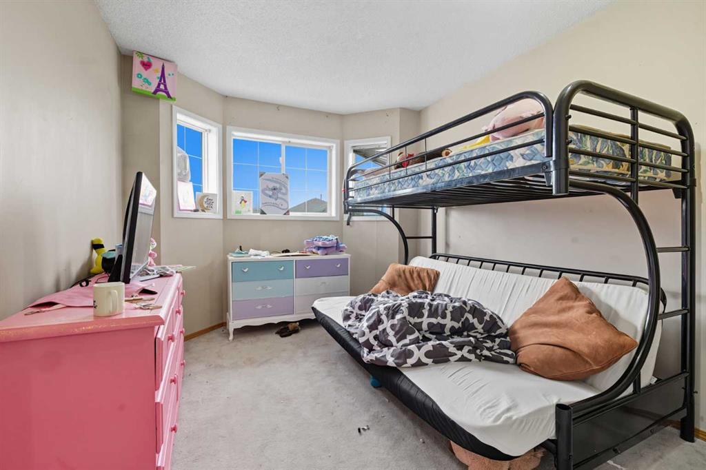 141 Saratoga Close Northeast, Calgary – Residential Detached Listing Photo 9