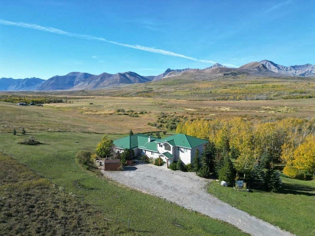 29407 Township Rd 3-0, Twin Butte