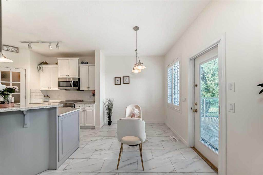 82 Mt Gibraltar Heights Southeast, Calgary – Residential Detached Listing Photo 14