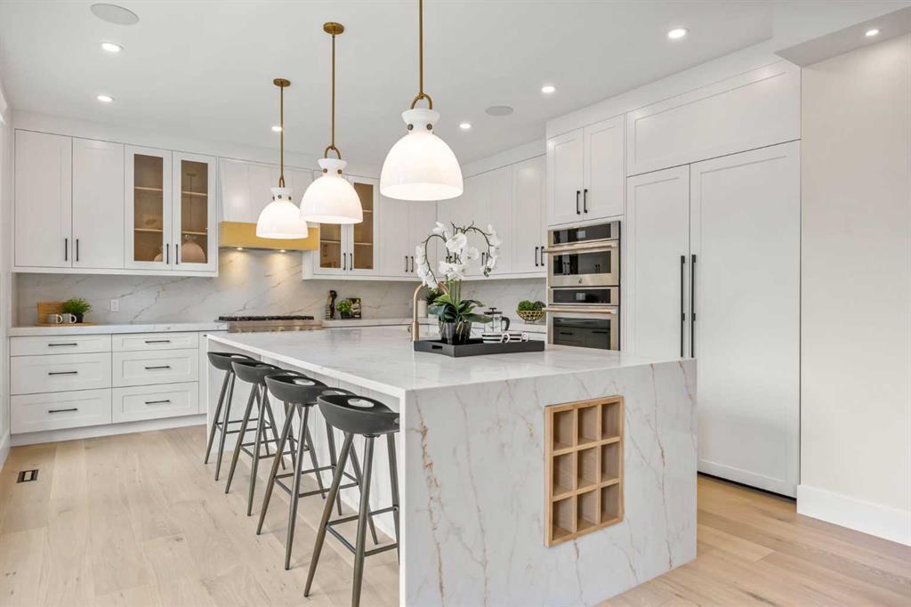 12 Vardana Place Northwest, Calgary – Residential Detached Listing Photo 11