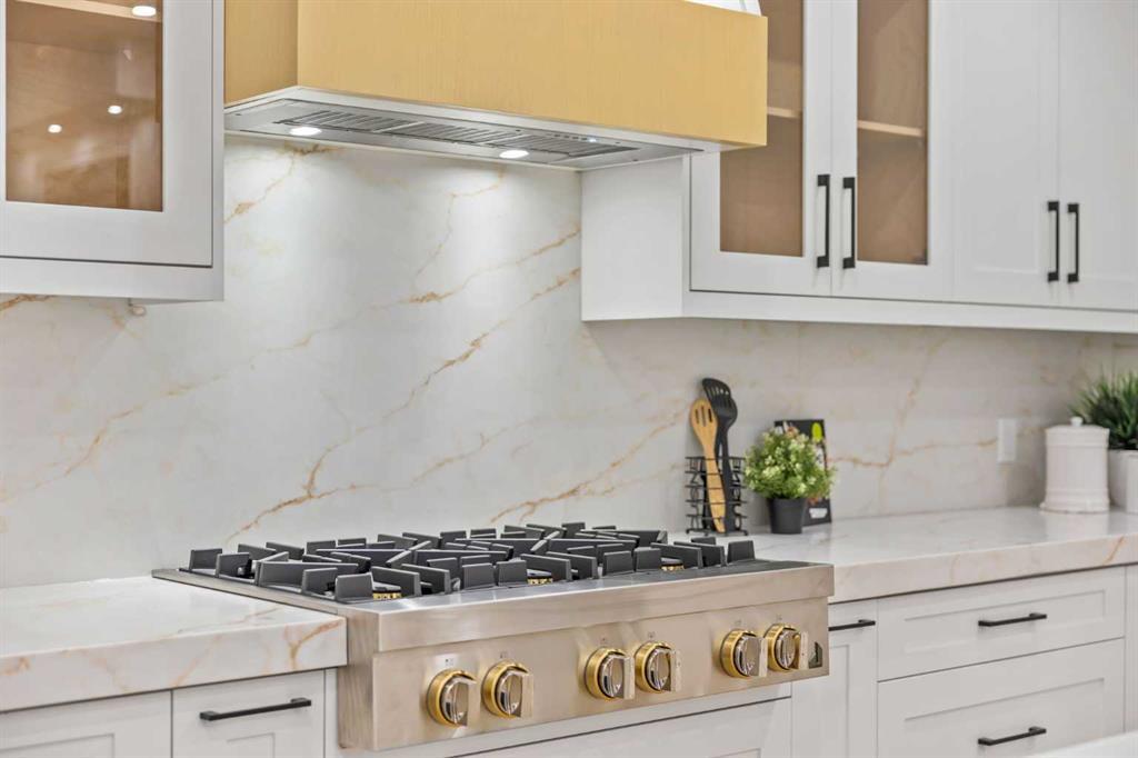 12 Vardana Place Northwest, Calgary – Residential Detached Listing Photo 14