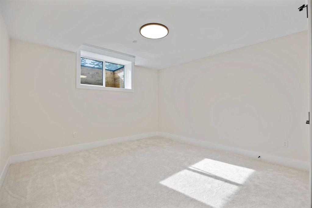 12 Vardana Place Northwest, Calgary – Residential Detached Listing Photo 35