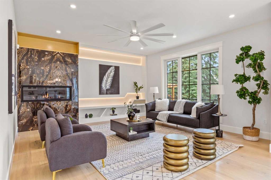 12 Vardana Place Northwest, Calgary – Residential Detached Listing Photo 6