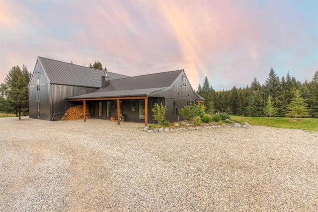 11, 29327 Range Road 52, Rural Mountain View County