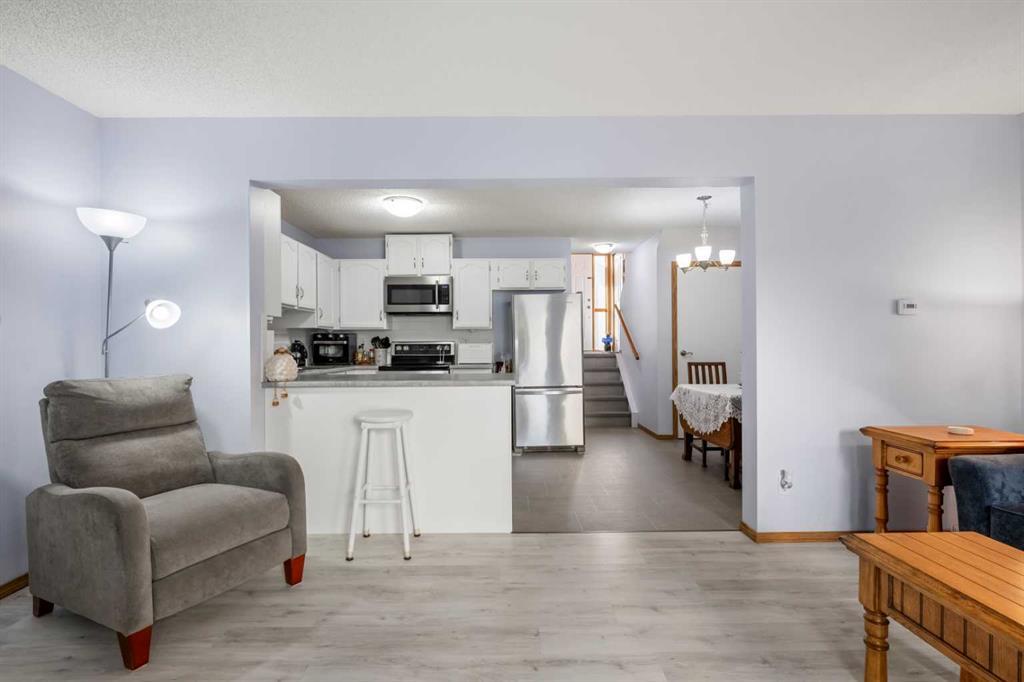 147 Somervale Park Southwest, Calgary – Residential Row/Townhouse Listing Photo 10