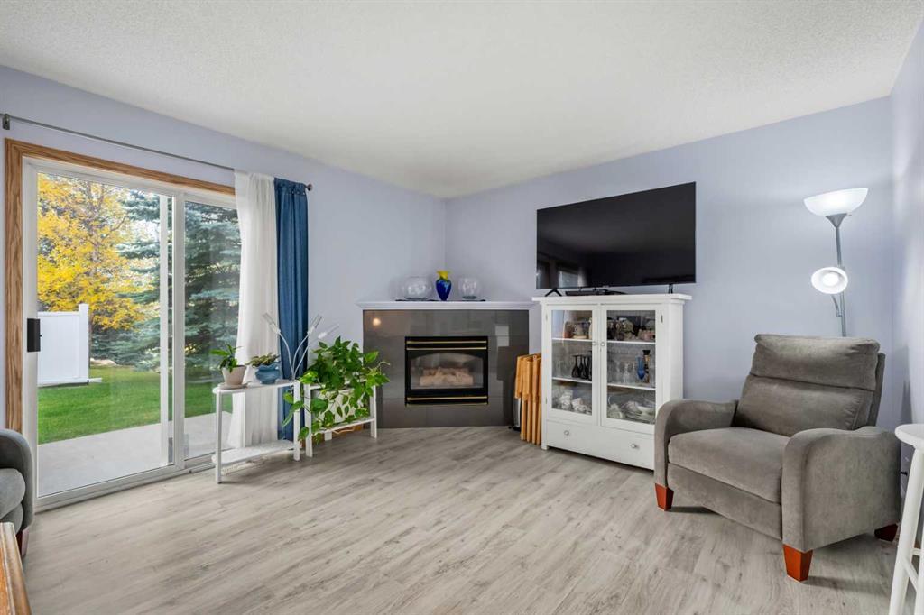 147 Somervale Park Southwest, Calgary – Residential Row/Townhouse Listing Photo 7