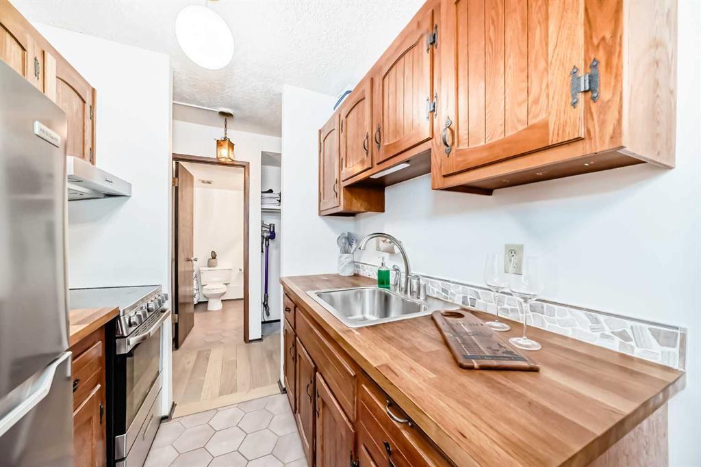 305, 635 57 Avenue Southwest, Calgary – Residential Apartment Listing Photo 3