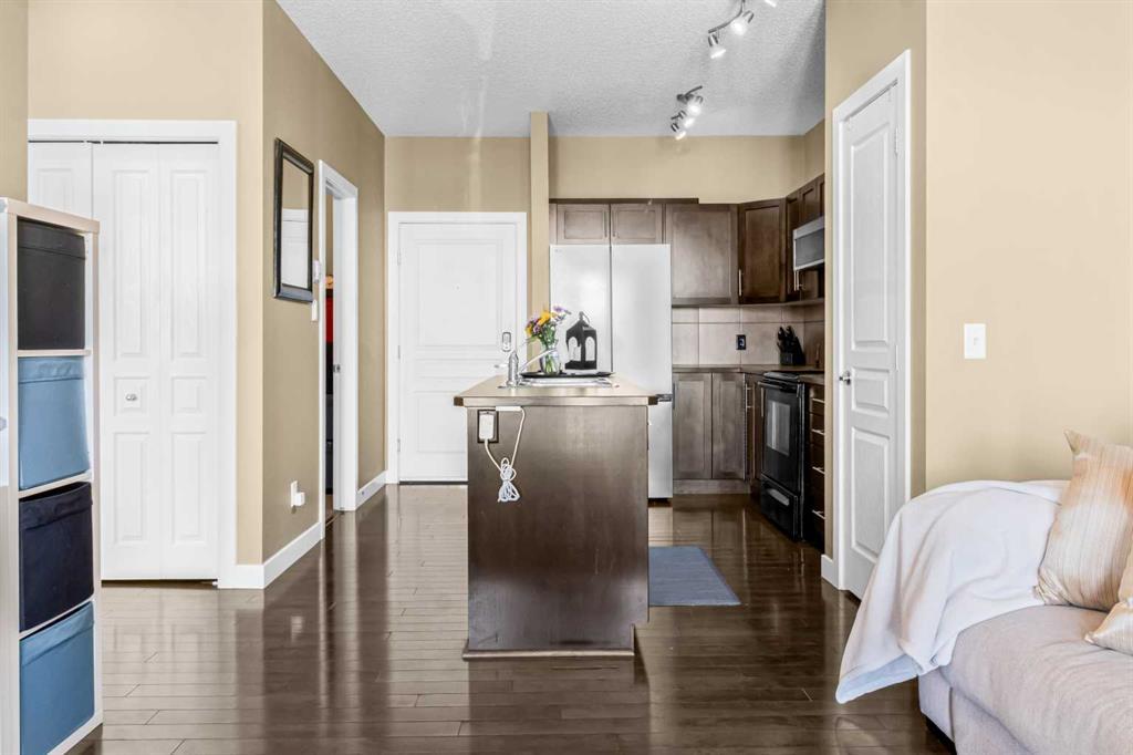 306, 10 Panatella Road Northwest, Calgary – Residential Apartment Listing Photo 12