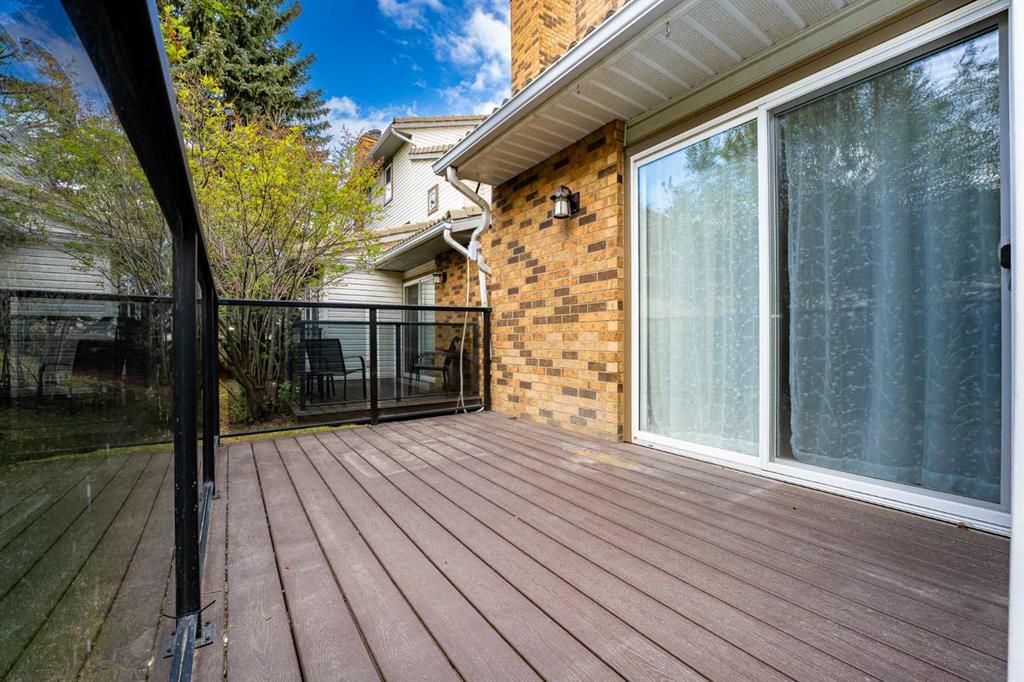 215 Coachway Lane Southwest, Calgary – Residential Row/Townhouse Listing Photo 6