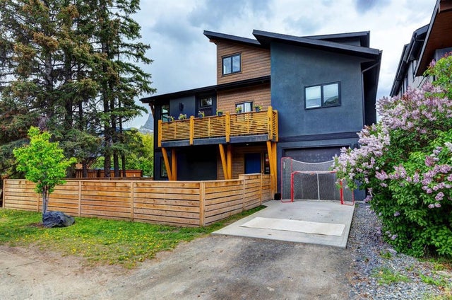 1, 1401 1st Avenue, Canmore