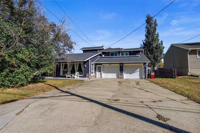 121s 100w, Raymond