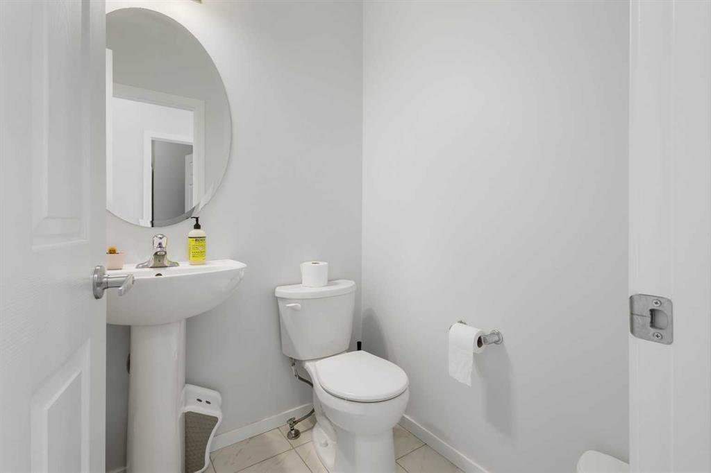 124 Carringham Way Northwest, Calgary – Residential Detached Listing Photo 14