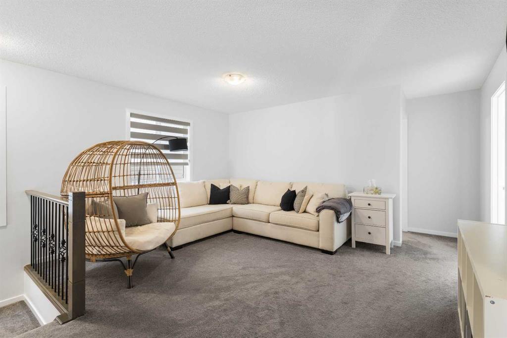 124 Carringham Way Northwest, Calgary – Residential Detached Listing Photo 15