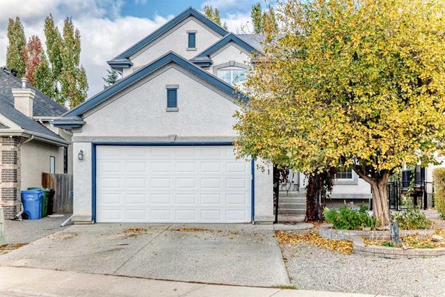 151 Cranwell Close Se, Calgary
