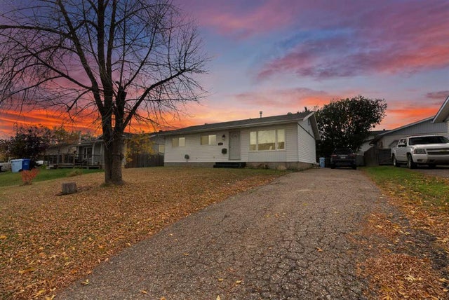 136 Beaumont Crescent, Fort McMurray