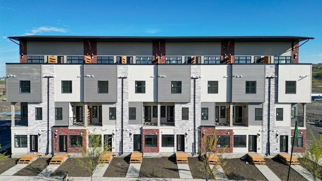 313, 156 Park Street, Cochrane