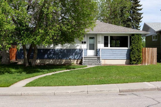 2620 38 Street Sw, Calgary