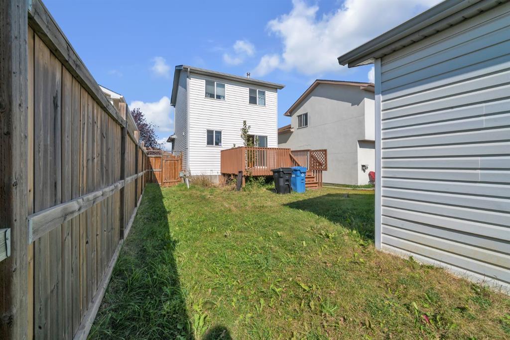 18 Martinvalley Way Ne Calgary Alberta T3J 4A1 Martindale Home For Sale