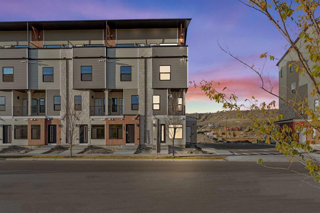 109, 156 Park Street, Cochrane – Residential Row/Townhouse Listing Photo 2