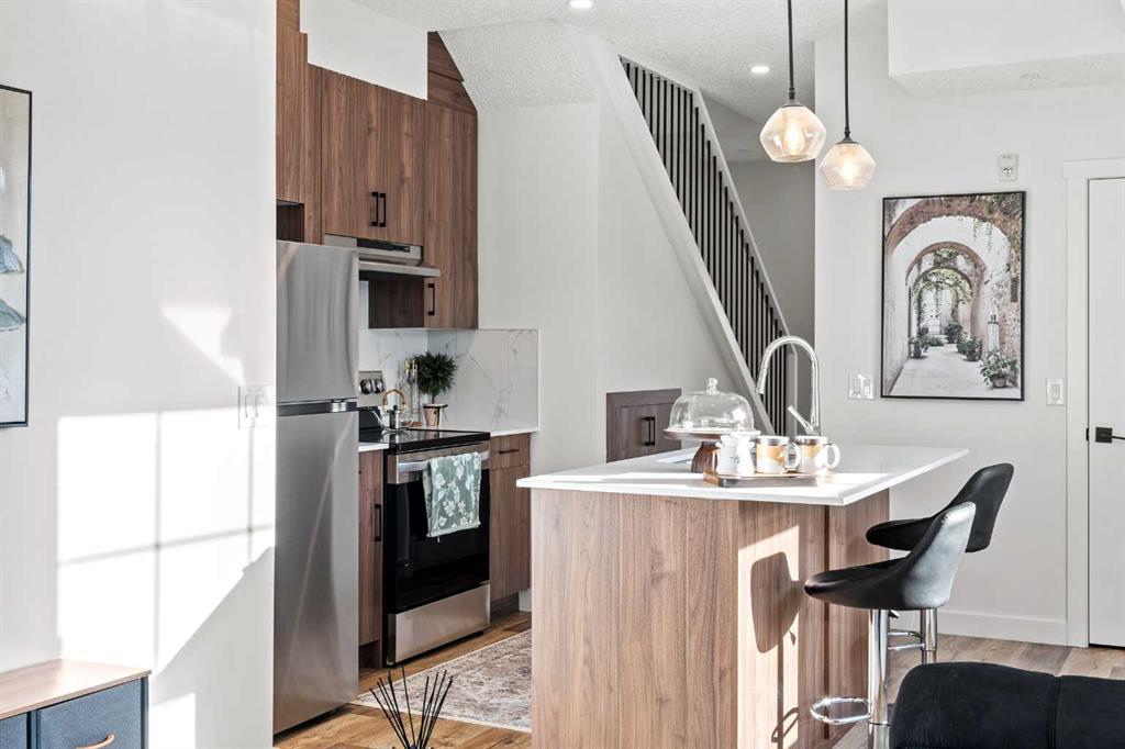 112, 156 Park Street, Cochrane – Residential Row/Townhouse Listing Photo 5