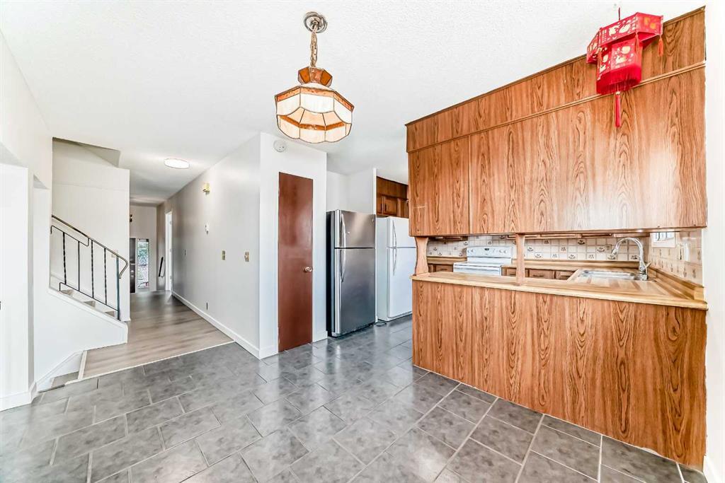 279 Beddington Circle Northeast, Calgary – Residential Detached Listing Photo 6