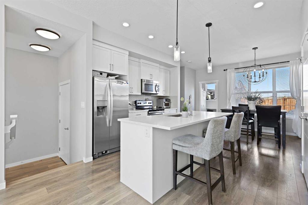 71 Masters Heights Southeast, Calgary – Residential Detached Listing Photo 7