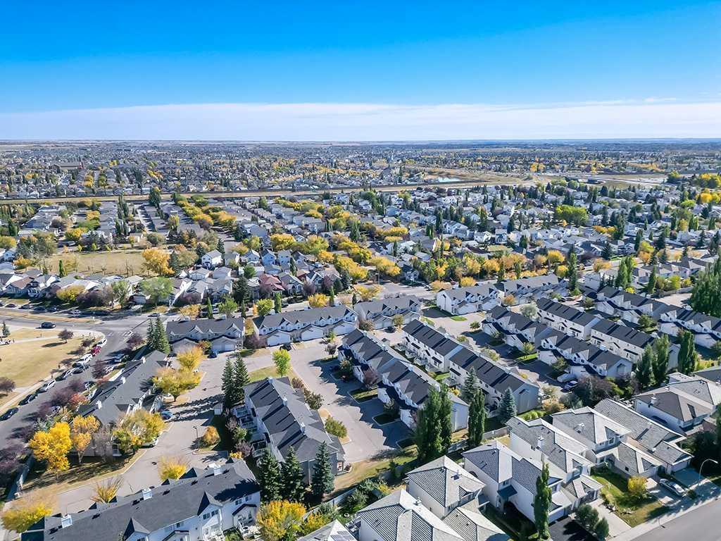 119 Mt Douglas Manor Southeast, Calgary – Residential Row/Townhouse Listing Photo 23