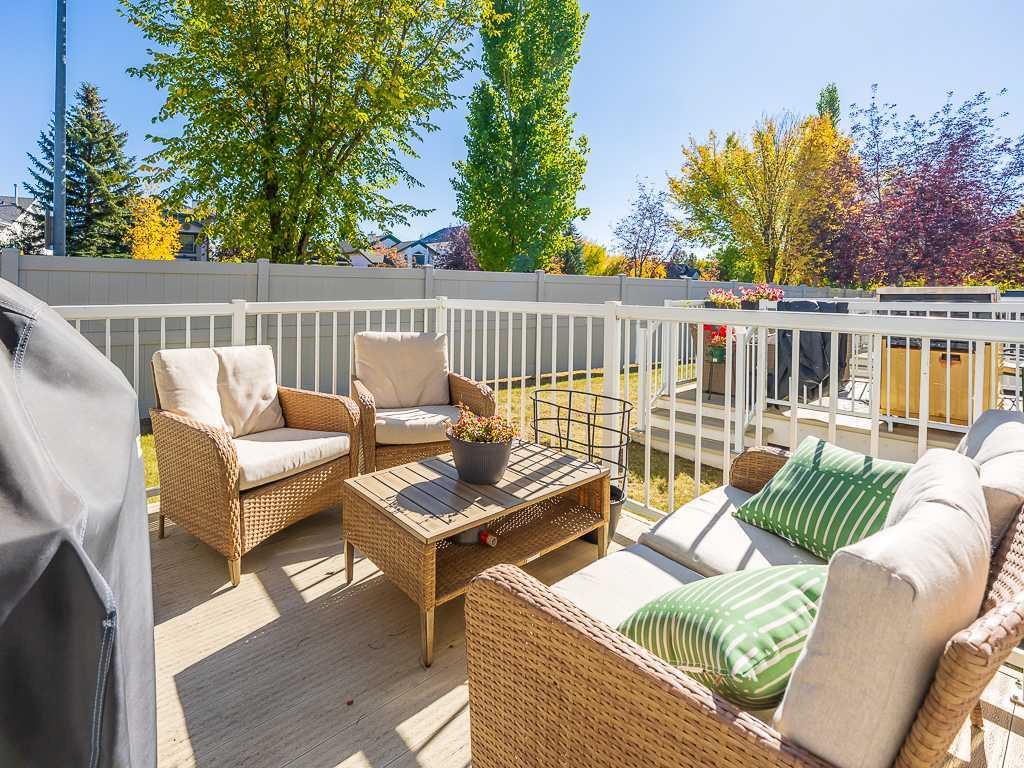 119 Mt Douglas Manor Southeast, Calgary – Residential Row/Townhouse Listing Photo 5