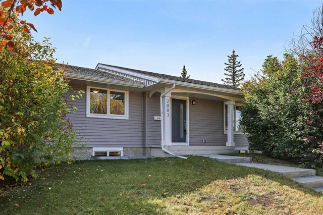 2003 117 Avenue Sw, Calgary