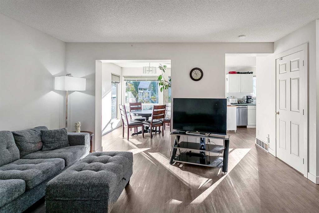 256 Fresno Place Northeast, Calgary – Residential Detached Listing Photo 6