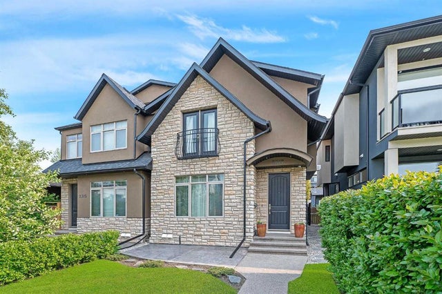 2317 23 Avenue Sw, Calgary