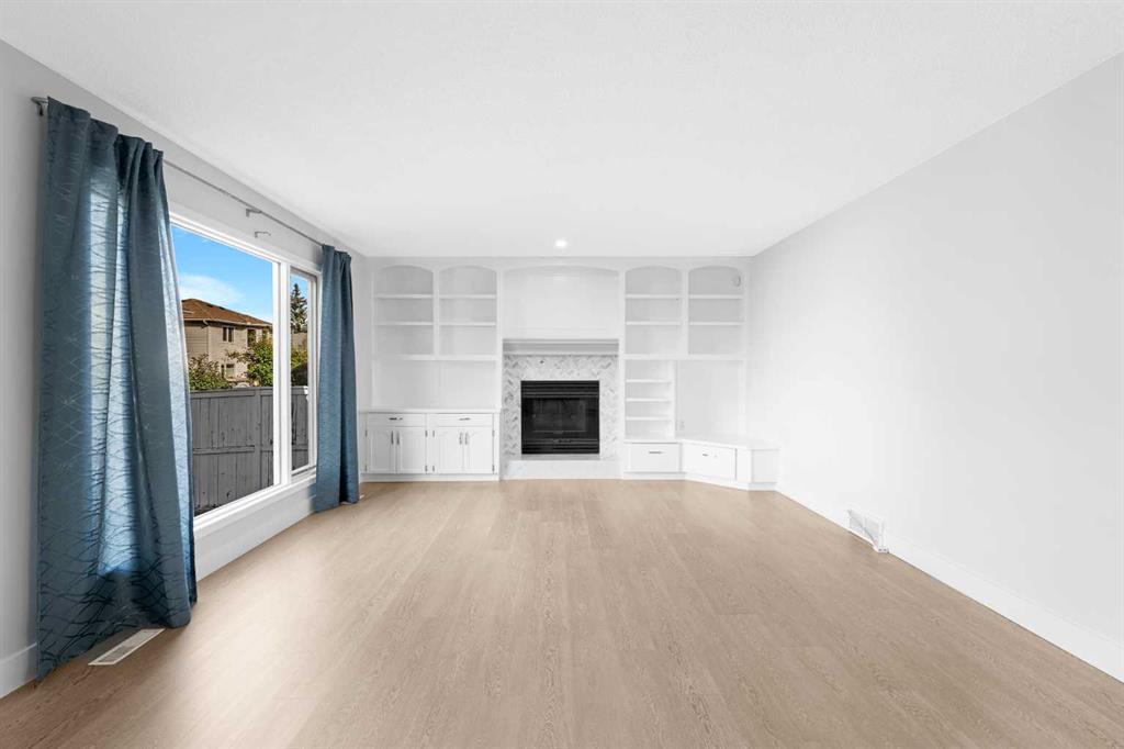 30 Hidden Circle Northwest, Calgary – Residential Detached Listing Photo 13