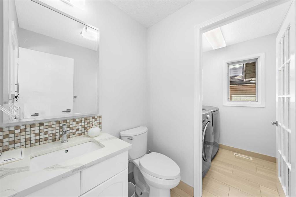 30 Hidden Circle Northwest, Calgary – Residential Detached Listing Photo 17