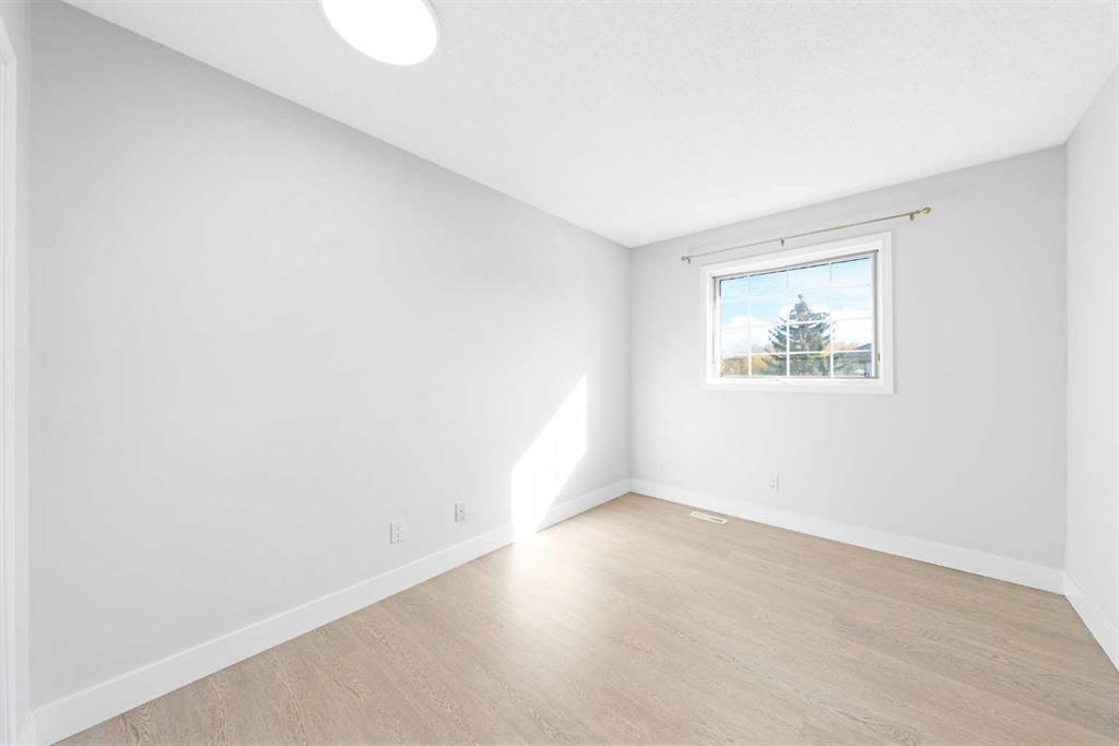 30 Hidden Circle Northwest, Calgary – Residential Detached Listing Photo 25