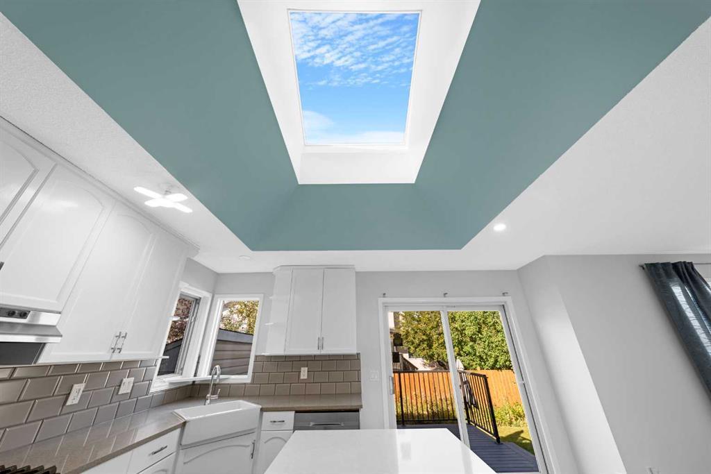 30 Hidden Circle Northwest, Calgary – Residential Detached Listing Photo 7