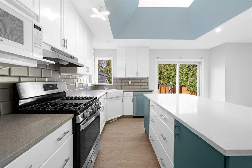 30 Hidden Circle Northwest, Calgary – Residential Detached Listing Photo 8