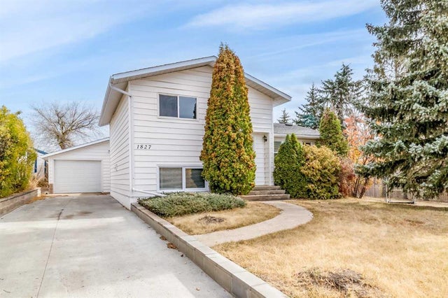 1827 23 Avenue, Delburne