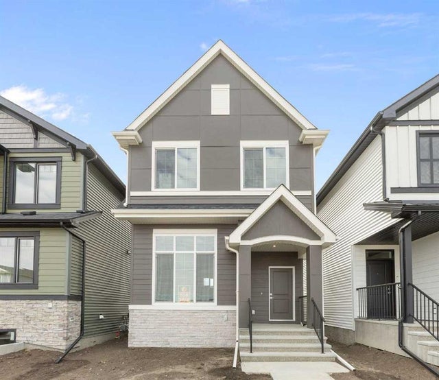 688 Buffaloberry Manor Se, Calgary